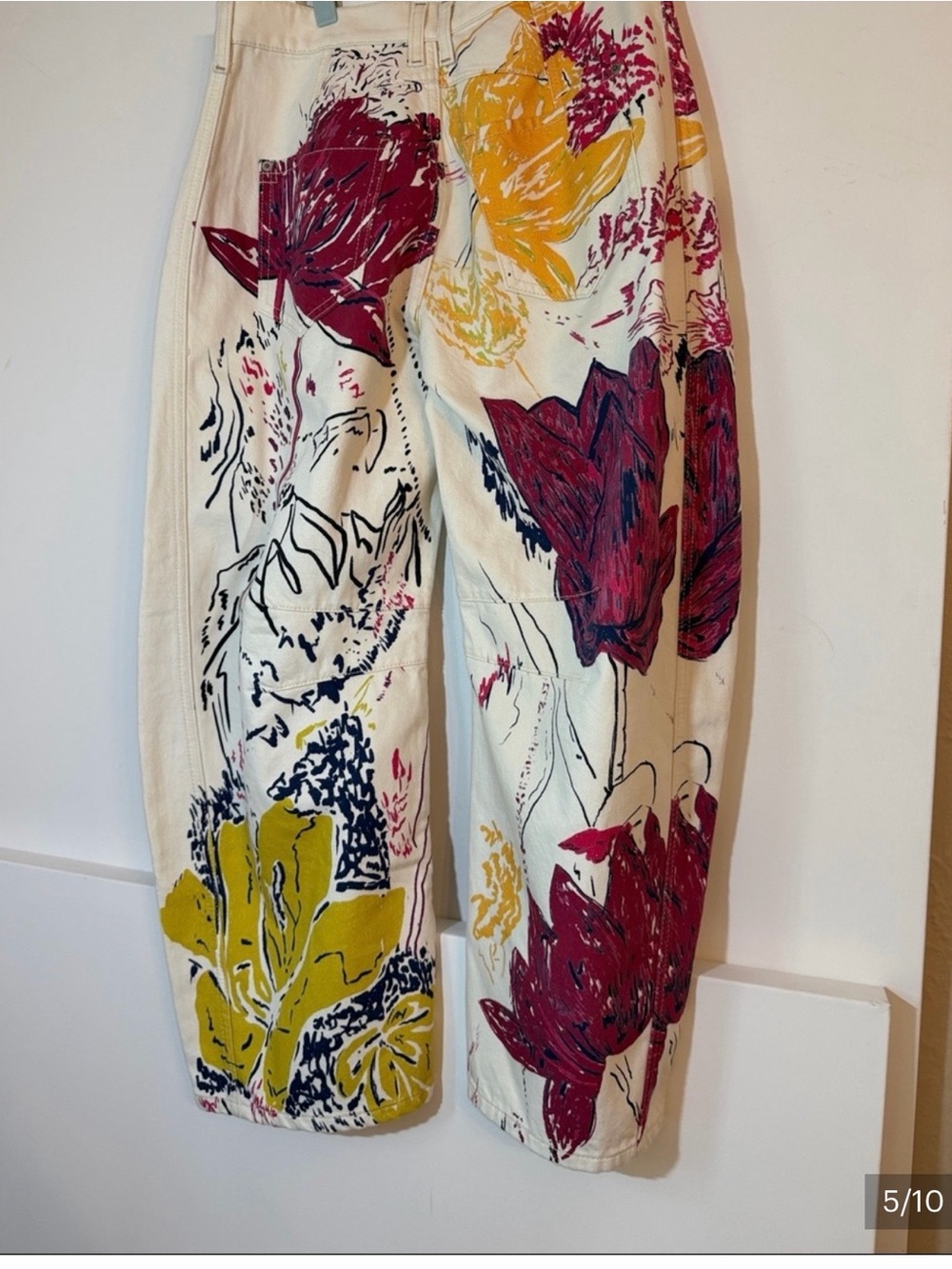 Free People tulip barrel jeans. - Picture 5 of 10